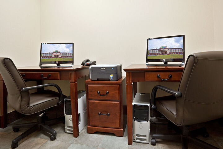 Business Center 29 of 40