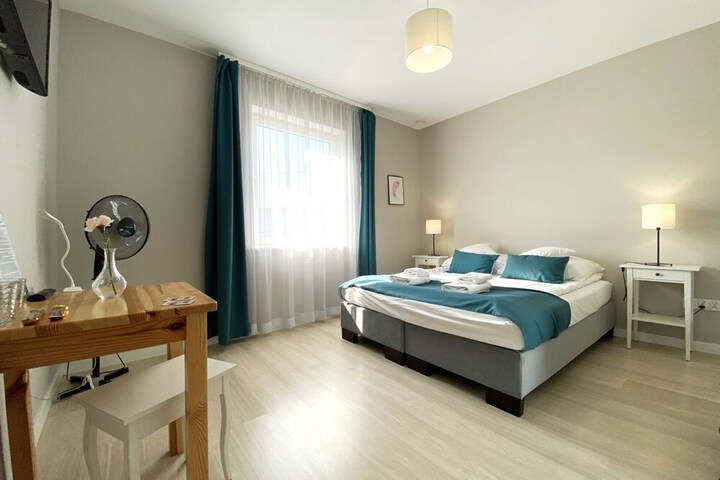 Room 4 of 51
