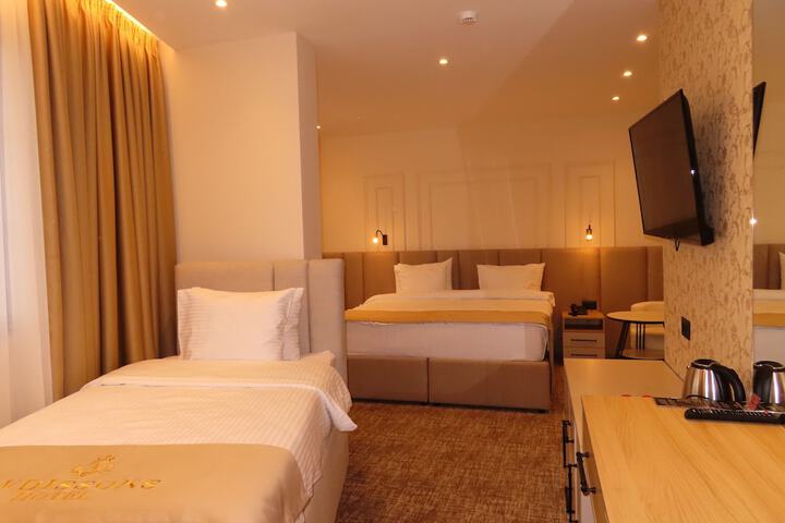 Room 35 of 51