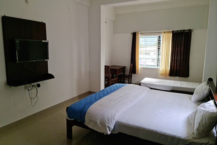 Room 3 of 7