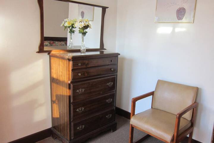 Room 13 of 53
