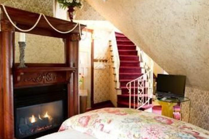 Room 34 of 53