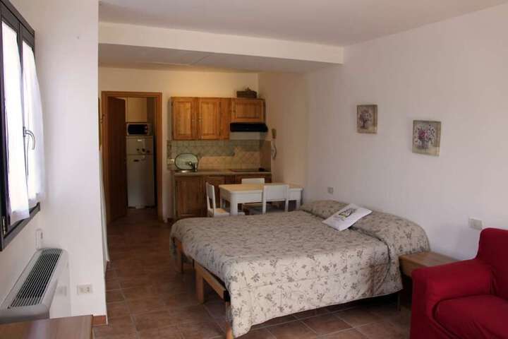 Room 33 of 35