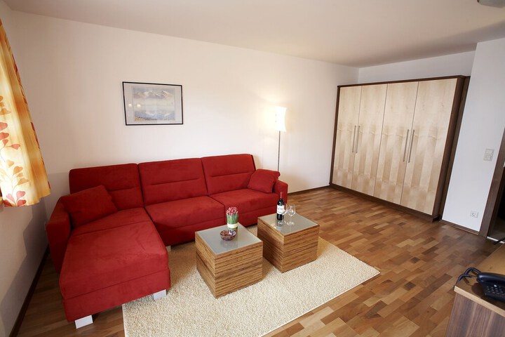 Room 12 of 26