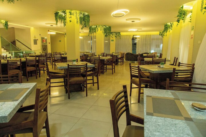 Dining 76 of 91