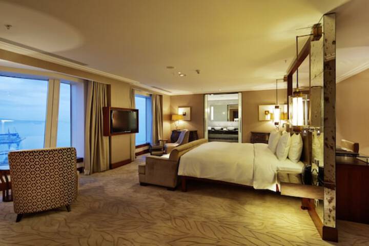 Room 14 of 130