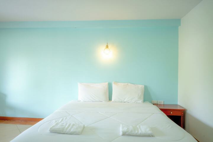 Room 4 of 19
