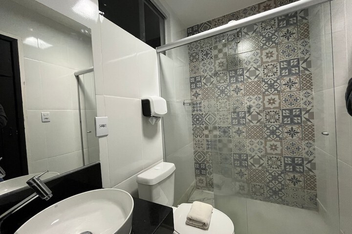 Room 52 of 145