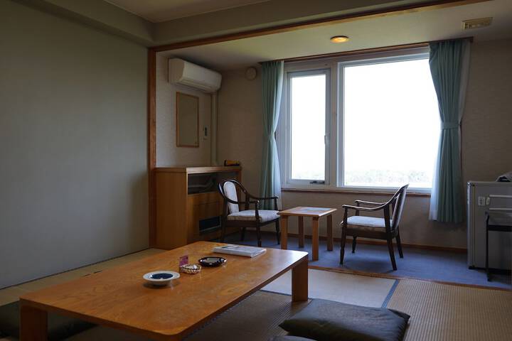 Room 22 of 39