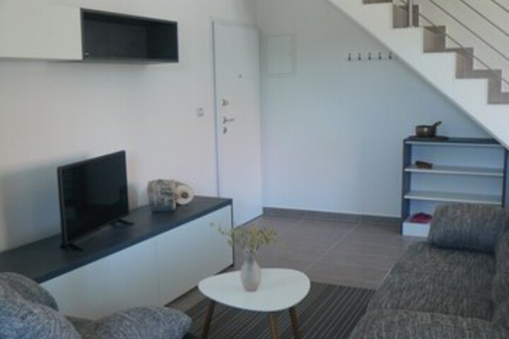 Room 37 of 63