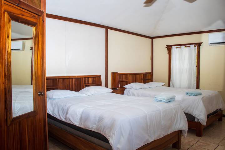 Room 2 of 82