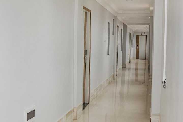 Ballroom/Hall 23 of 25