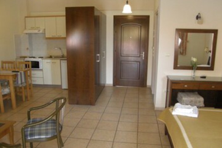Room 21 of 43