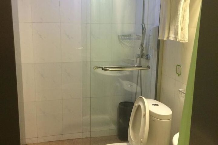 Room 5 of 54