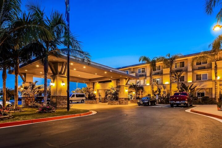 Best western plus marina gateway hotel