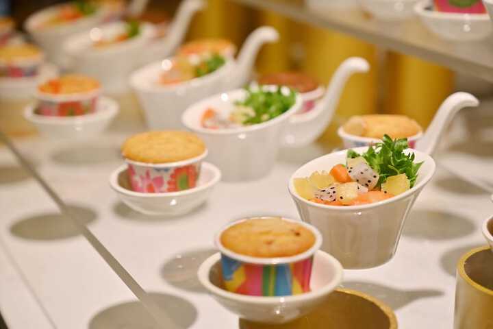 Dining 139 of 165