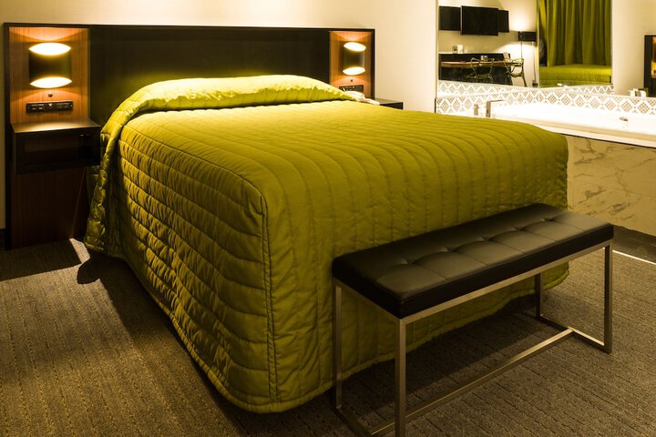 Basic Room 1 Queen Bed 2nd Floor (22 of 38)