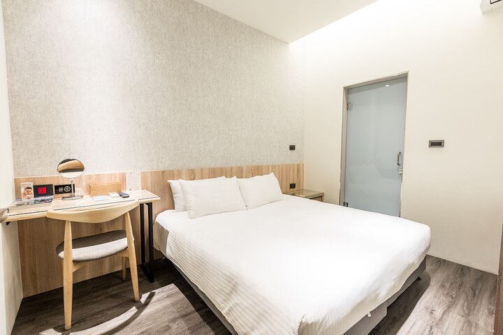 Room 19 of 59