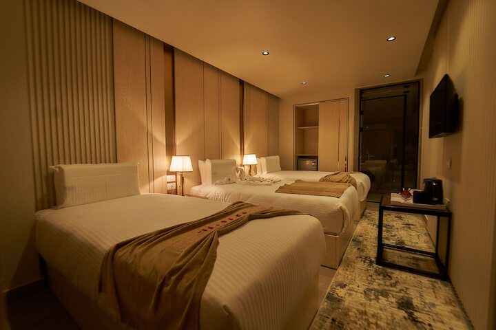 Room 8 of 35