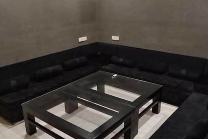 Room 20 of 33