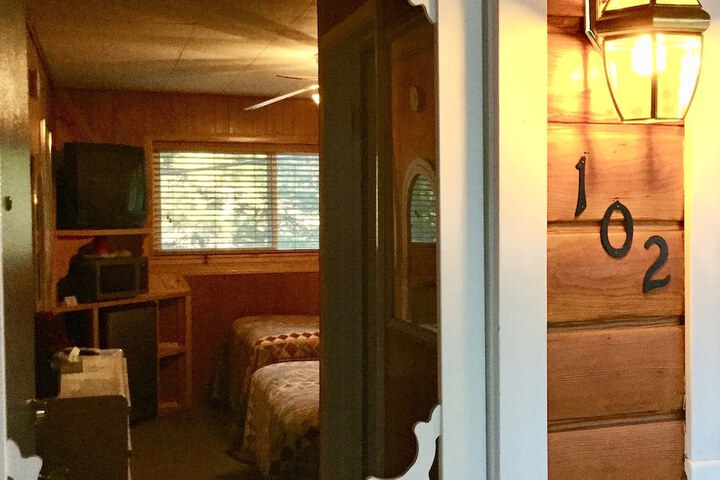 Room 18 of 39