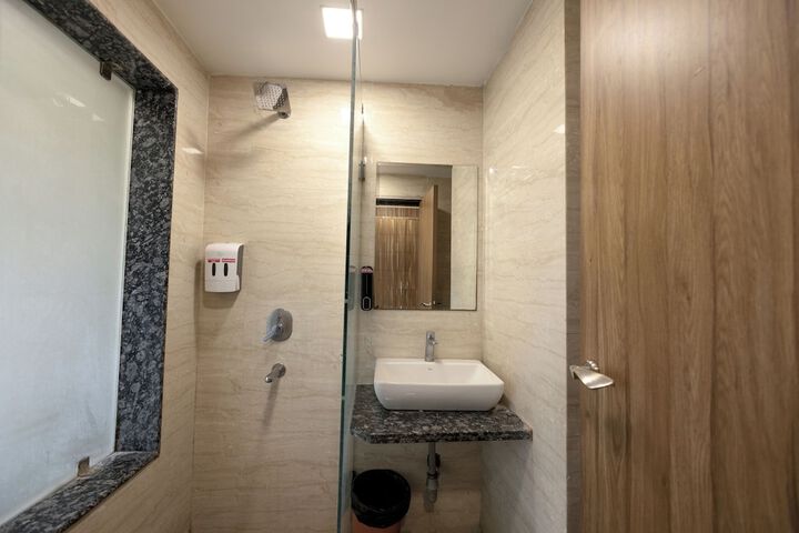 Room 85 of 108