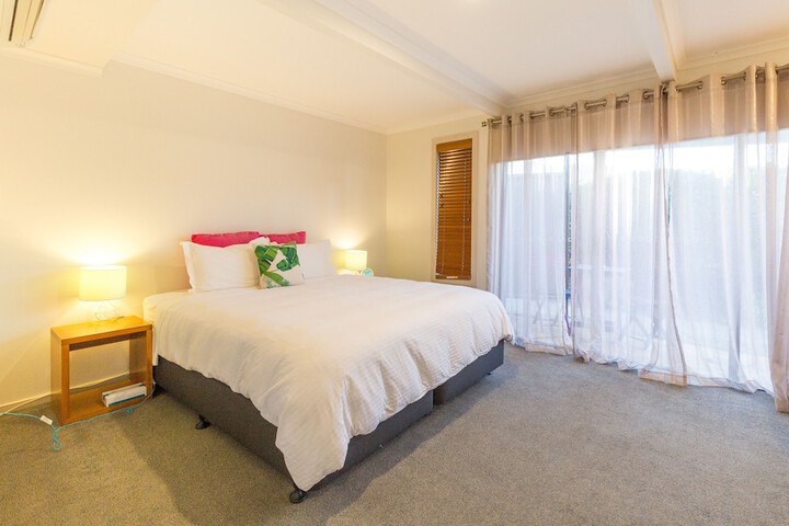 Room 12 of 91
