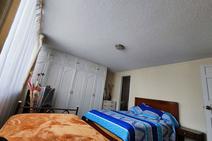 Room 10 of 34