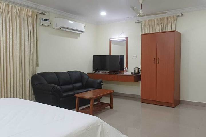 Room 36 of 95