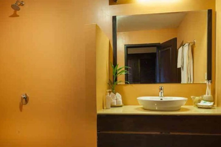 Room 15 of 27