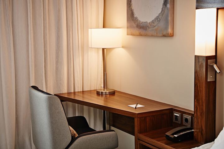 Room 5 of 44