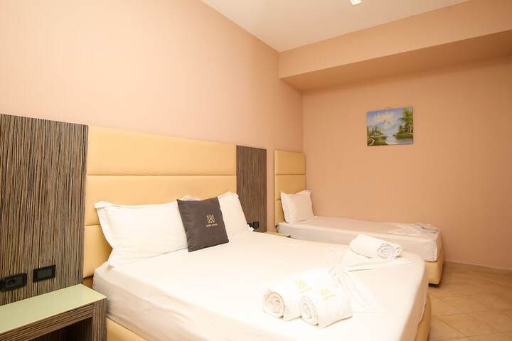 Room 75 of 218