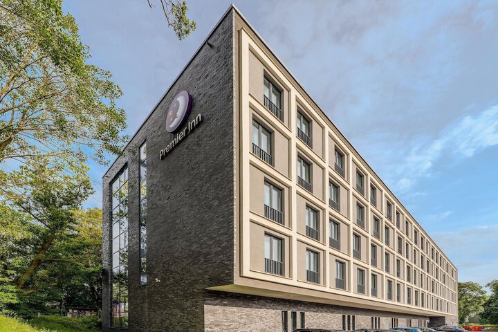 Hotel 65 of 72