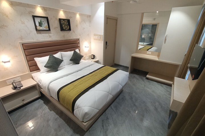 Room 22 of 64