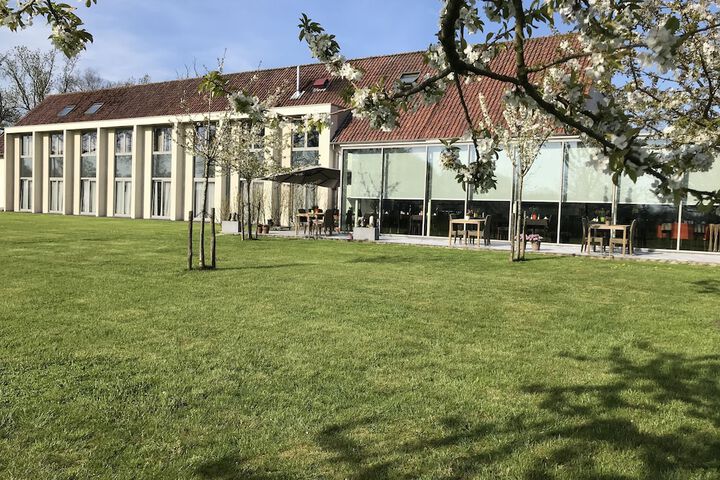 Cleythil Hotel