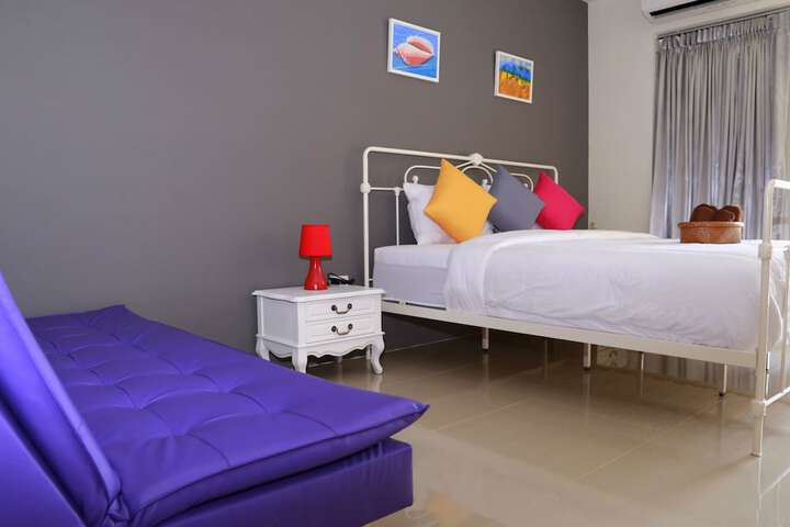Room 30 of 94