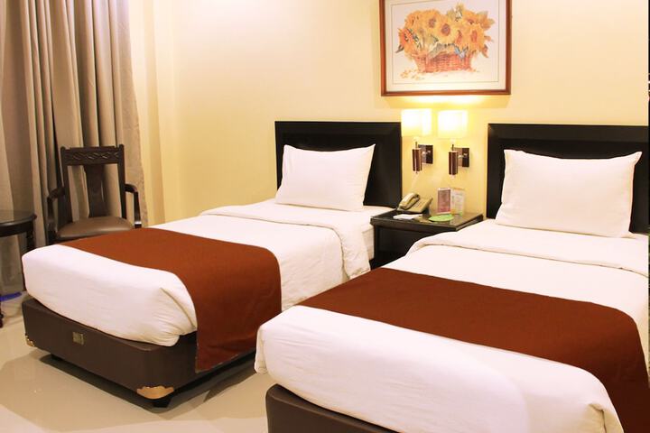 Room 6 of 39