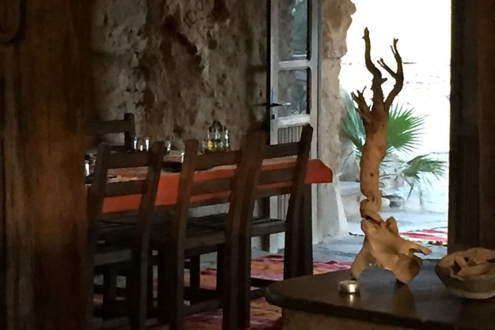 Dining 21 of 34