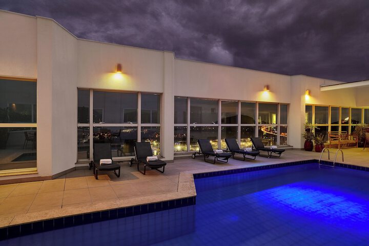 Hotel with Pool