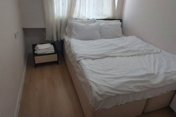 Room 19 of 73