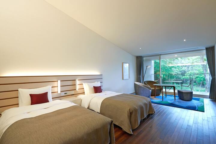 Room 18 of 60