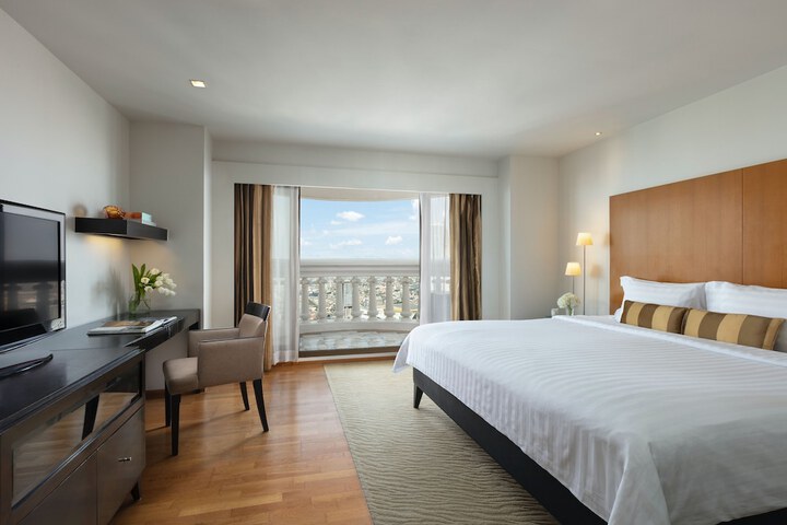 Room 26 of 206