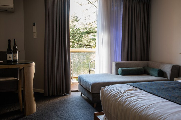 Room 14 of 36