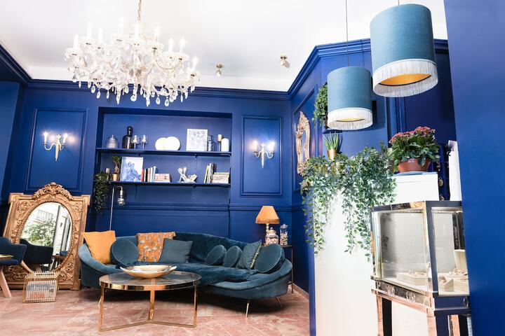 Entrance & Lobby