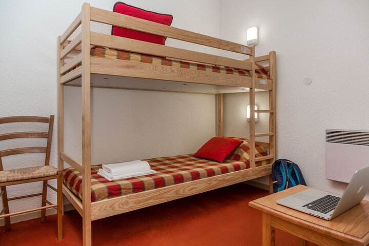 Room 5 of 19