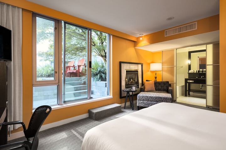 Room 10 of 79