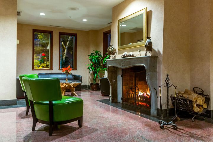 Lobby Photos