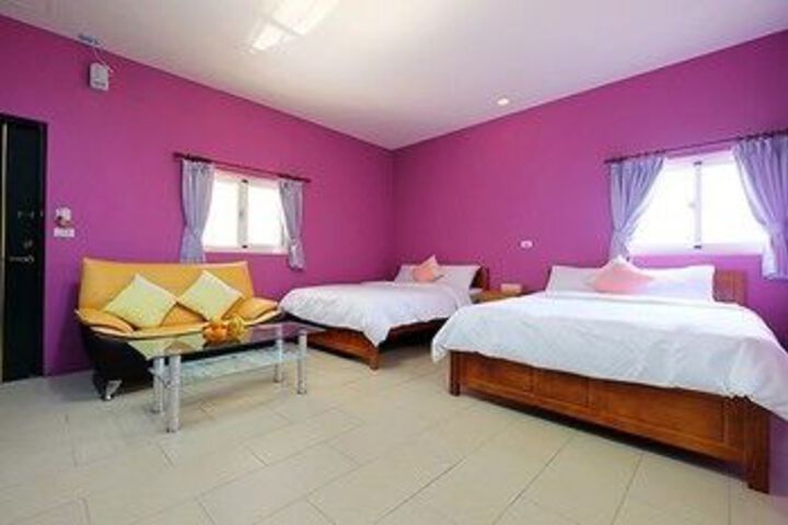 Room 13 of 26