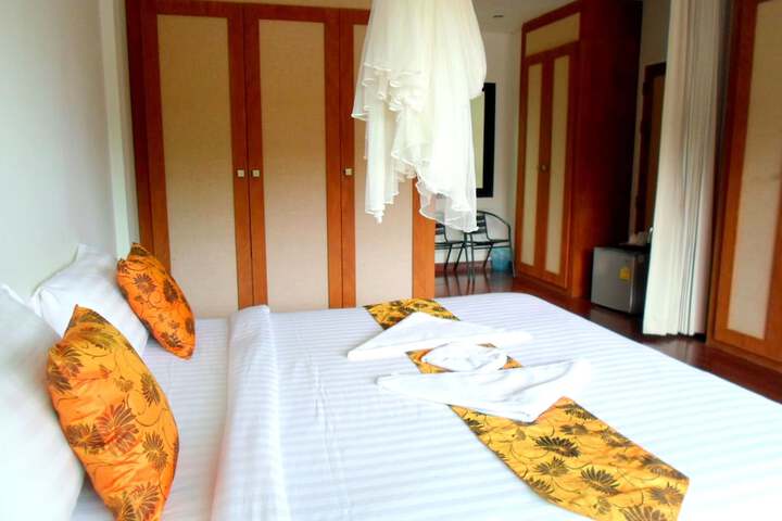 Room 16 of 51