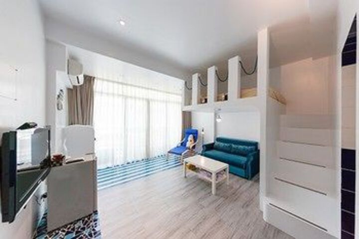 Room 20 of 28
